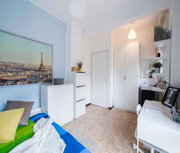 Viale Carlo Espinasse, Milan, Lombardy 20156 - Photo 2