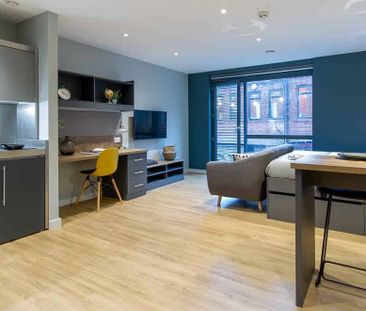 Crown Studio - Photo 3