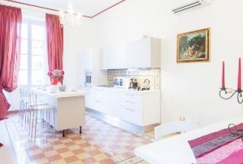 Center-Historic Jewish Quarter: Elegant apartment situated in beautiful Palazzo Nobiliare. Entrance, spacious living with original wood frescoed ceilings, large modern dining and kitchen, 4 bedrooms, 4 Baths, small terrace. #1527