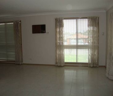 Home For Rent - Photo 3