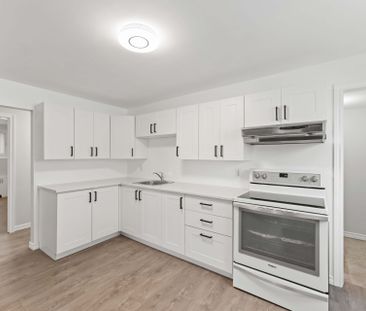 For Lease - 6876 Notre Dame Street Unit# B, Orleans - Convent Glen ... - Photo 2