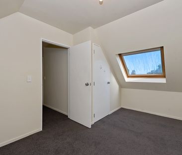 ZONED FOR BOYS HIGH SCHOOL Fantastic Spacious Townhouse located in ... - Photo 3