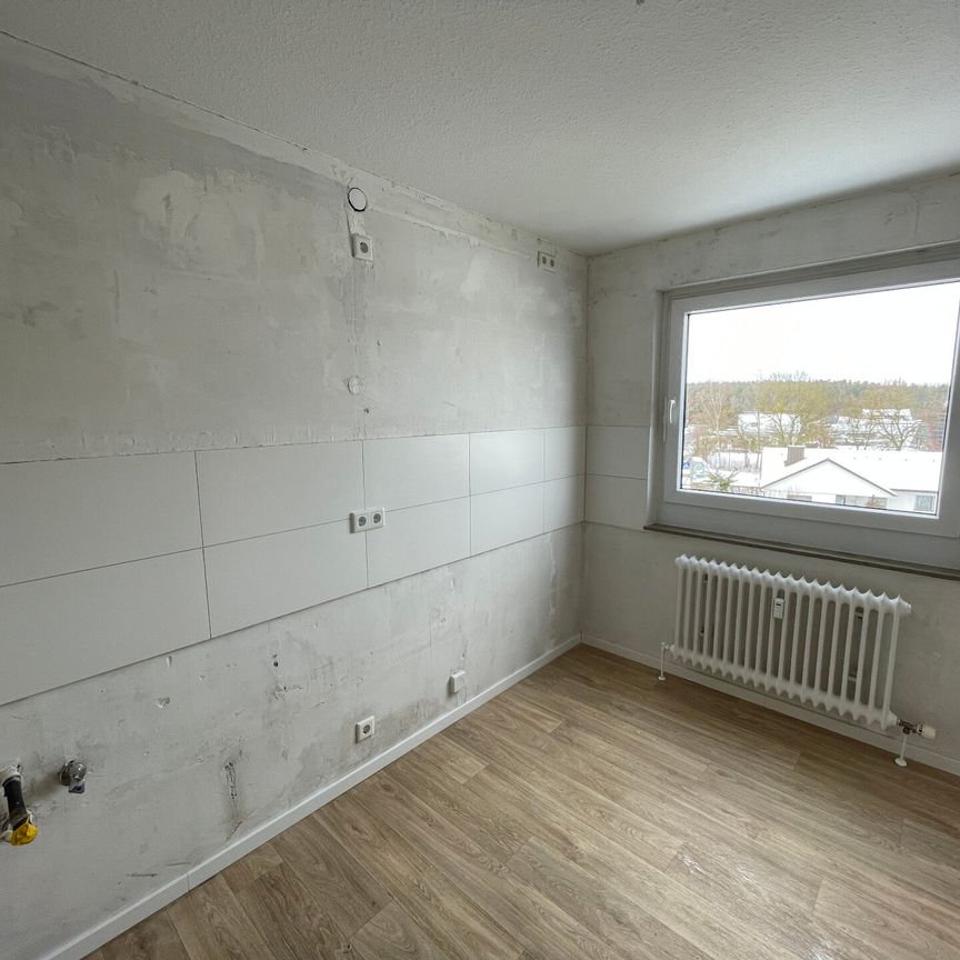 Mietwohnung in Herzogenaurach - Große 3-Zimmer Wohnung mit Balkon und Tageslichtbadezimmer - Photo 1