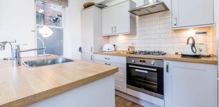 2 bedroom flat to rent - Photo 4