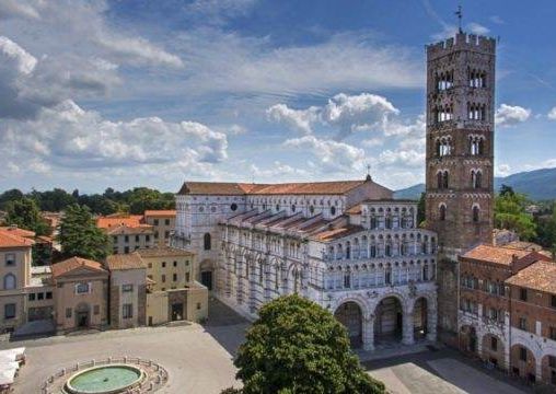 Ampio appartamento con terrazzino