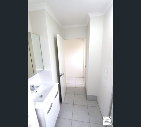 2/23 Haig Street, Clayfield, Qld 4011 - Photo 4