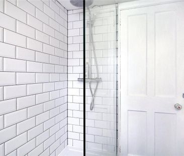 4 bedroom detached house to rent - Photo 2