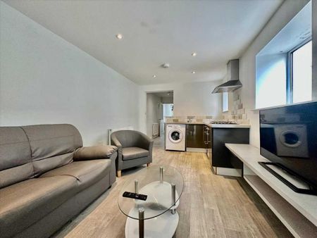 2 bedroom apartment to rent - Photo 5