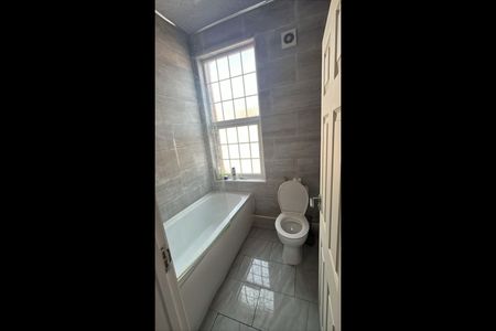 Room in a Shared House, Elford Grove, LS8 - Photo 4