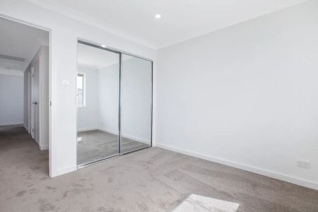 “Family Home with Alfresco Area & Backyard!” - Photo 4