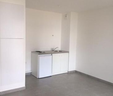 Location Appartement 1 pièce 31m² MEYZIEU 69330 - Photo 2