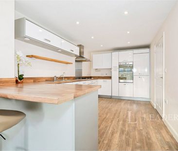 3 bedroom house to rent Willowcroft Way, Cringleford, Norwich, NR4 - Photo 6