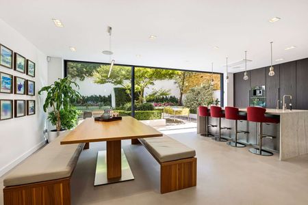 Exquisitely designed contemporary family home set on one of Hampstead Village's most sought-after residential roads. - Photo 4