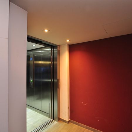 NEU: Teilmöbliertes Wohnjuwel über den Dächern des Leipziger Bachviertels! - Photo 4