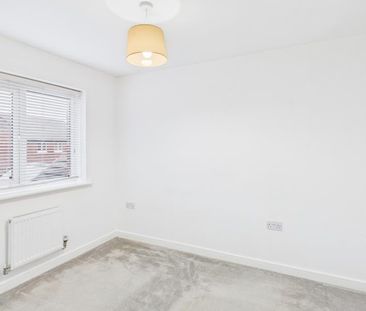 Sowthistle Drive, Hardwicke, Gloucester - Photo 3