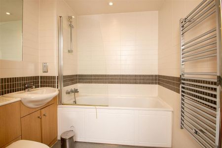 2 bedroom house to rent - Photo 3