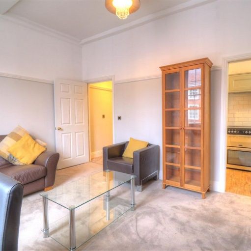 Bridge Street, Pershore - Photo 1