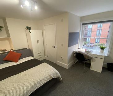 1 bedroom in a house share to rent - Photo 5