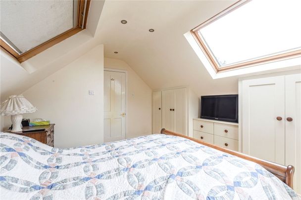 2 Ongar Close, Addlestone - 4 bedrooms Property for lettings - Seymours - Photo 1