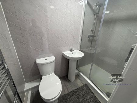 3 bedroom terraced house to rent - Photo 5