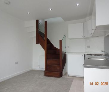1 bedroom terraced house to rent - Photo 3