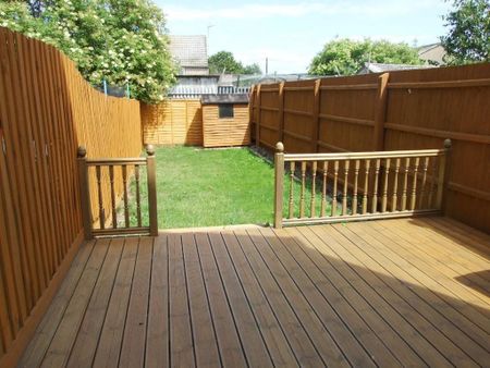 3 bedroom townhouse to rent - Photo 3