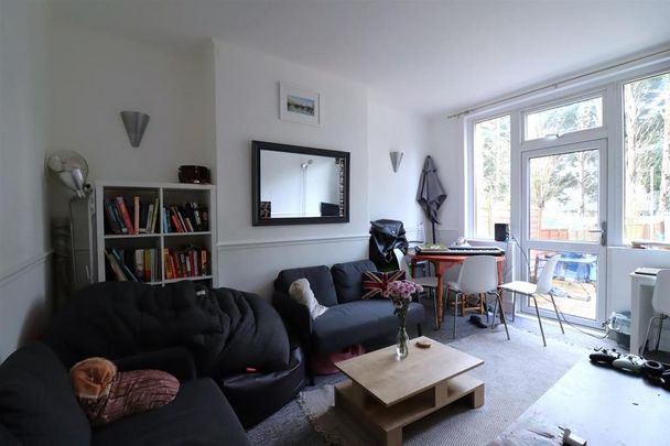 4 bedroom house to rent - Photo 1