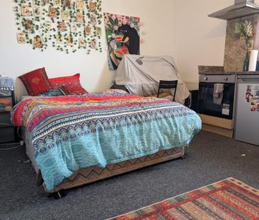 Studio to rent - Photo 2