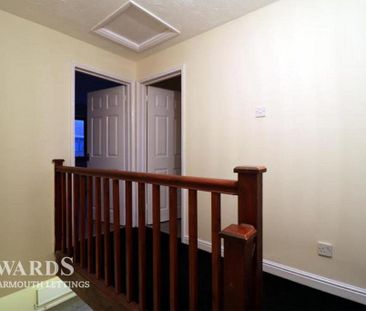 2 bedroom terraced house to rent - Photo 1