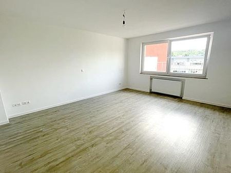 Bahnhofsnähe! Kernsanierte 3-Zimmer-Wohnung im 2.OG mit großem Balkon im Herzen von Hennef - Photo 5