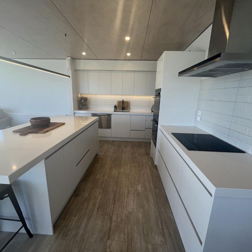Luxury Living in Prime Location - Photo 1
