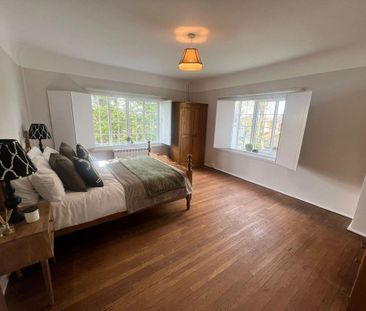 3 bedroom flat to rent - Photo 5