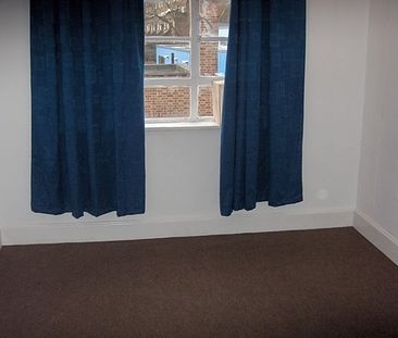 Nice 1 bedroom flat for rent located 1 min away from Archway tube! - Photo 1