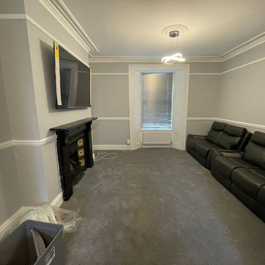 18 Nelson Street - Photo 1