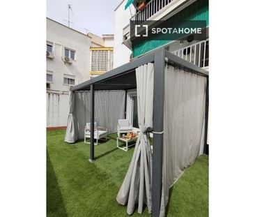 3 bedroom luxury Flat for rent in Seville, Spain - Photo 4