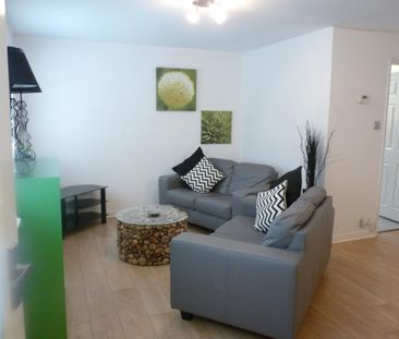 2 bedroom link detached house to rent - Photo 2