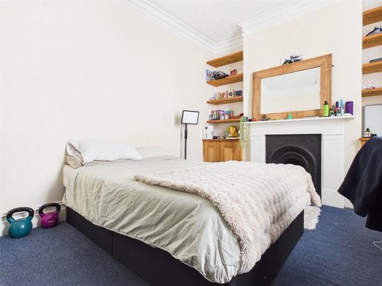 3 bedroom maisonette to rent - Photo 1