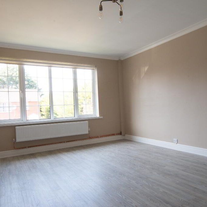 31b Dundonald Heights, Belfast, BT16 1XL - Photo 1