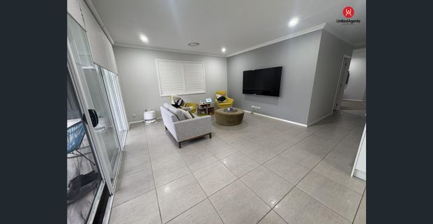 Immaculate Family Living Opposite the Reserve - Photo 1