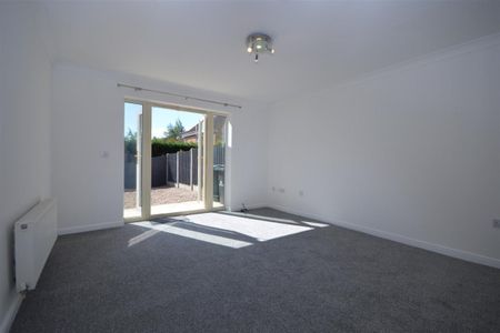 Honeysuckle Close, Doncaster - Photo 2