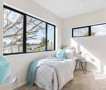 Beautiful 2 Bedroom Townhouse in New Lynn - Photo 1