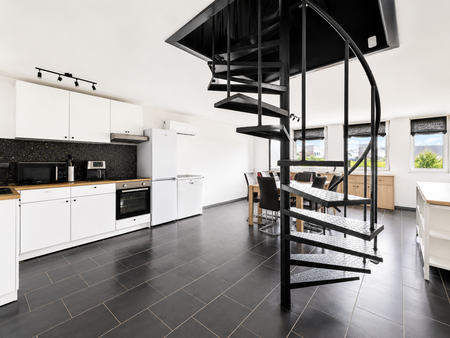 Duplex met twee slaapkamers in Enghien - Photo 2