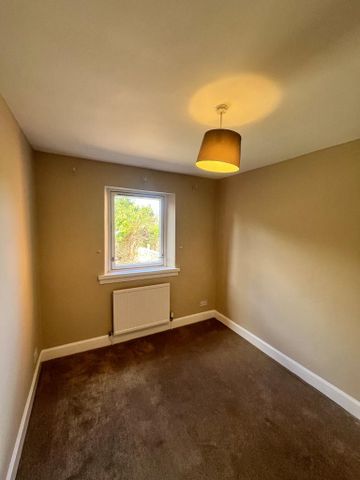 2 bedroom semi-detached house to rent - Photo 5