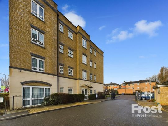 Holyhead Mews, Slough, Berkshire,SL1 - Photo 1