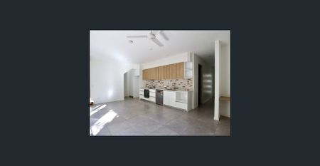 LOW MAINTENANCE & NEAT HOME IN HELENSVALE - Photo 5