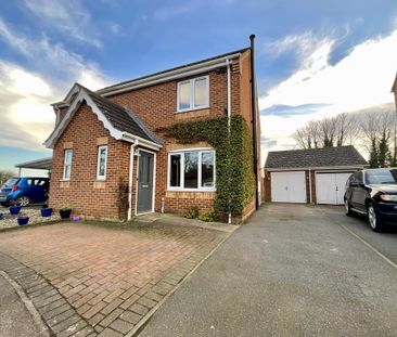 2 bedroom Semi-Detached House to let - Photo 2