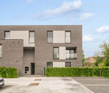 GELIJKVLOERS APPARTEMENT VAN 120 m² MET DRIE SLAAPKAMERS - UITSTEKE... - Photo 4