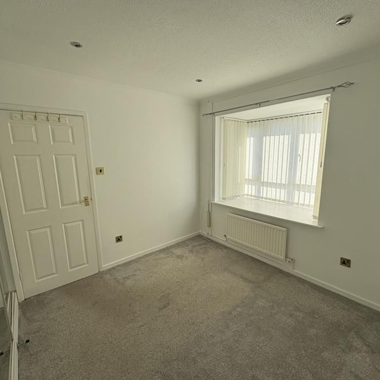 2 bedroom bungalow to rent - Photo 1