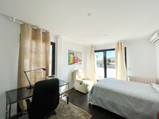 Detached Villa in Marbella - Photo 1