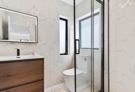 Magnificent in Manurewa - Photo 3